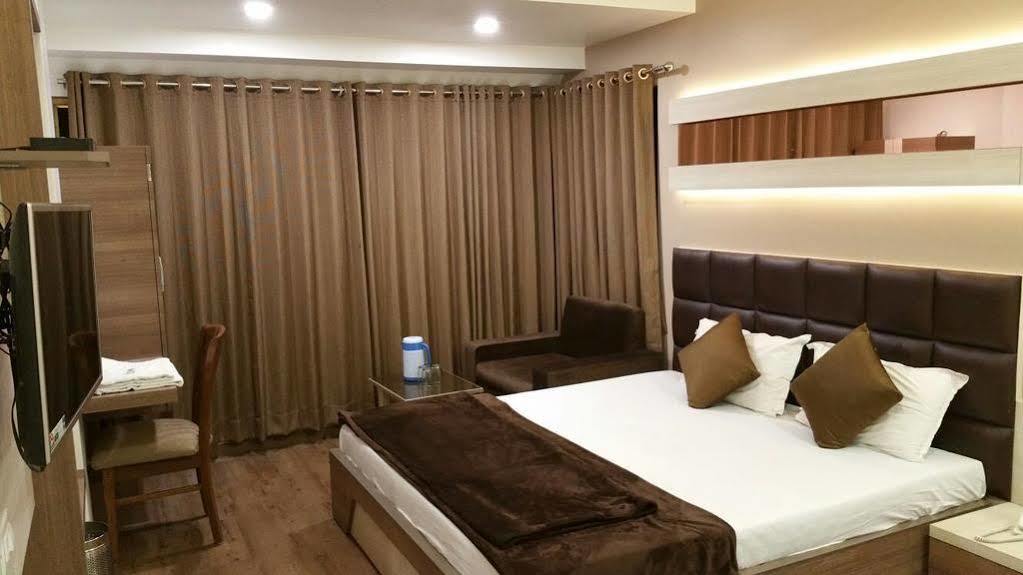 Hotel Oasis Bombaim Exterior foto